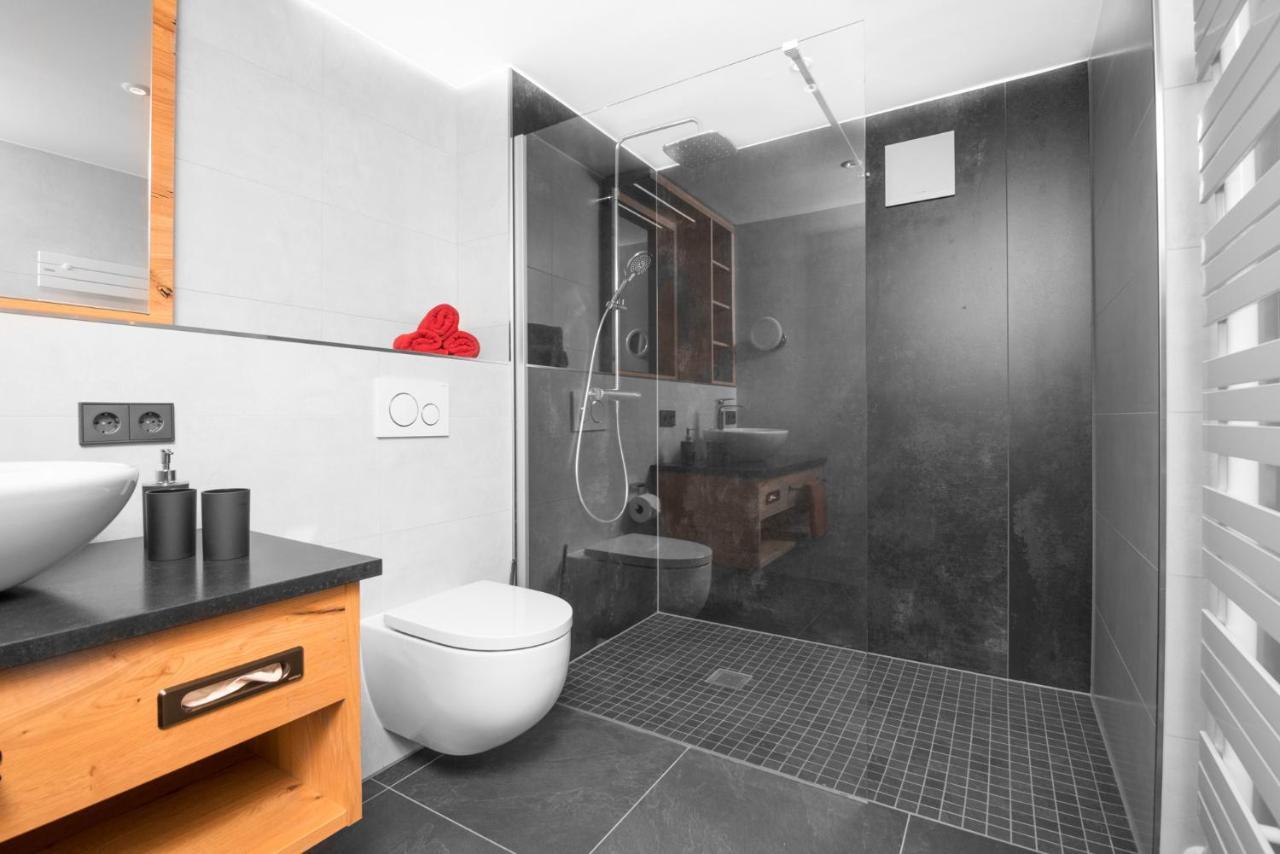 Chalet-Ferienwohnung Schlossblick, 51 Qm, Wellness/Fitness/Sauna - Bergroedelhof Feilitzsch Kültér fotó